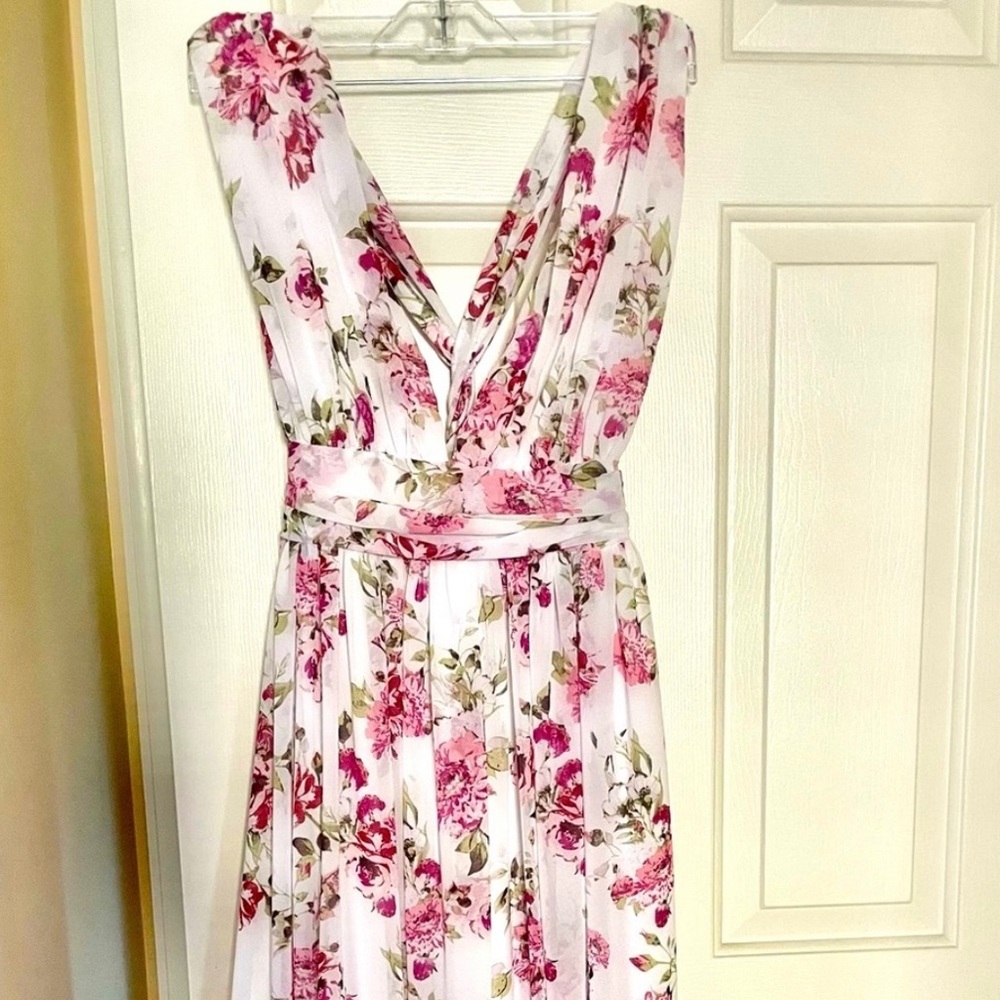 🌸Gracious Max dress. Size (S)